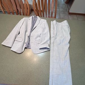 Youth nautica suit worn once size 8